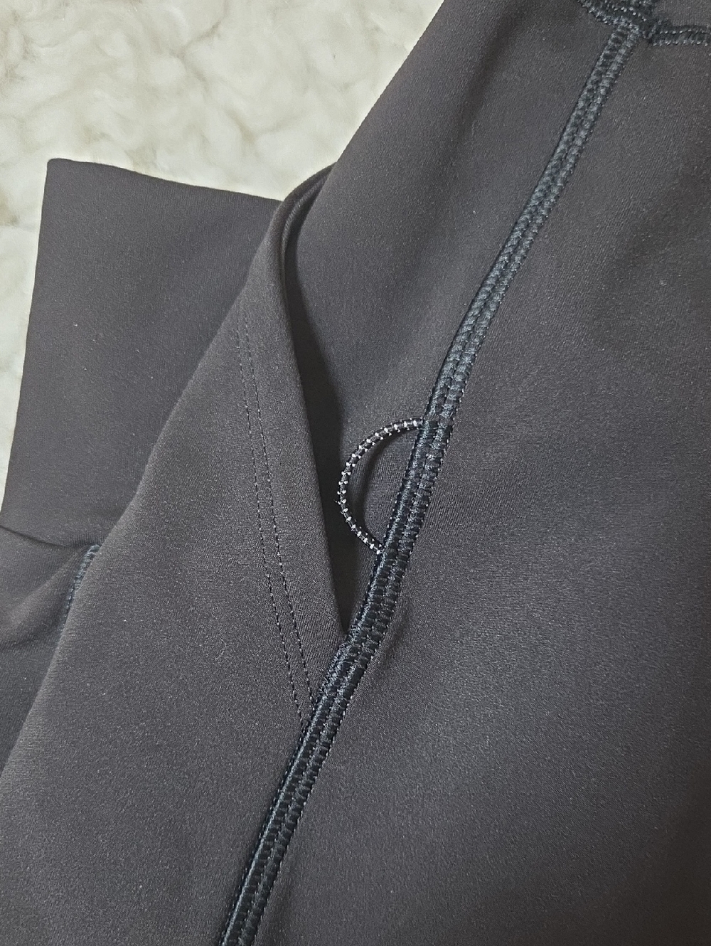 Athleta Rainier Cargo Jogger Sz XL Black - Picture 9 of 14